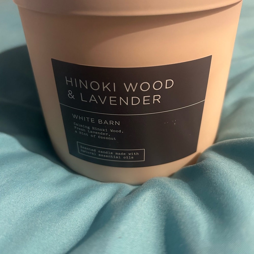 Bath and Body Works Hinoki Wood & Lavender 3-Wick Candle - Picture 2 of 5